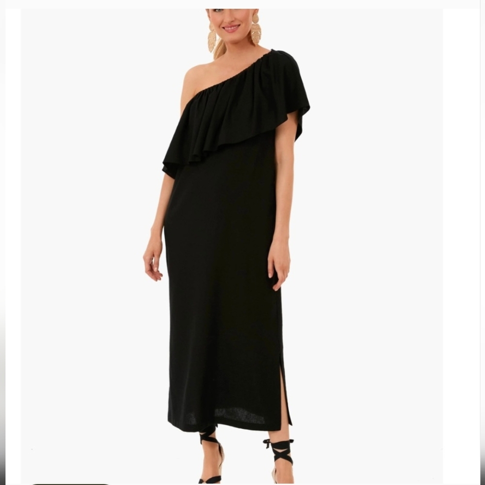Pomander Place Black One-Shoulder Dress
